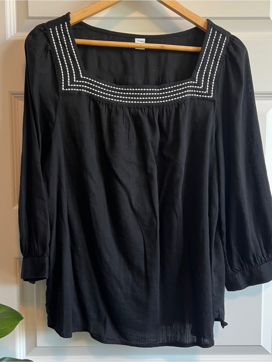 Old Navy Tops - OLD NAVY Embroidered Boho Top Large